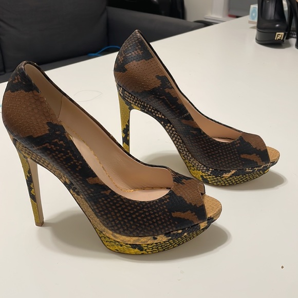 Fendi heels - Authentic, like new! - Picture 5 of 6